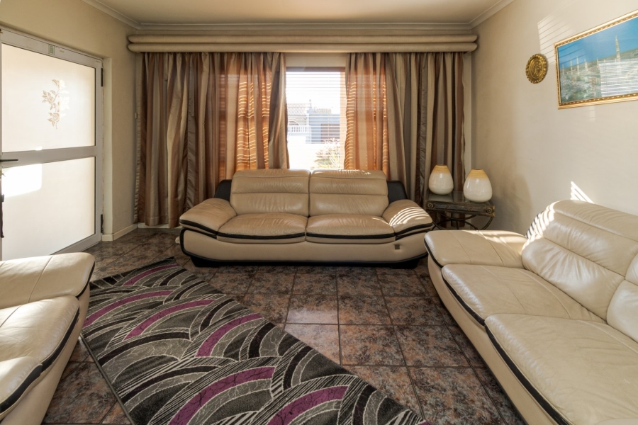 4 Bedroom Property for Sale in Belhar Western Cape